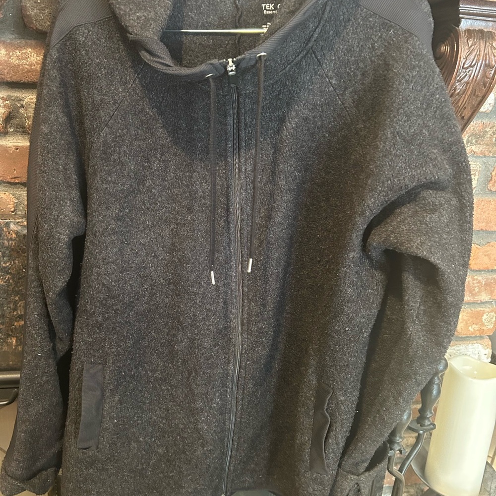 Tek Gear ladies Charcoal Zip-Up Sweater jacket. Great for fall!
